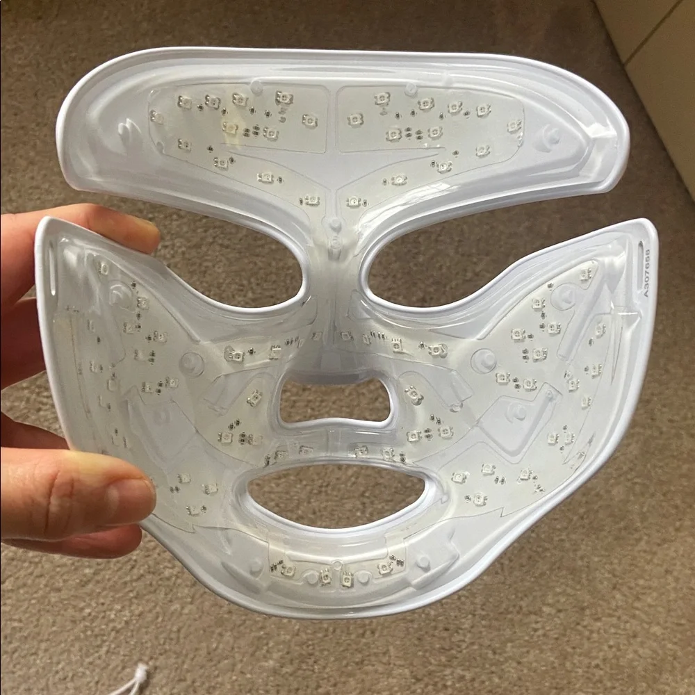Dr. Dennis Gross DRx SpectraLite FaceWare Pro LED Mask – Rose Gold/White
